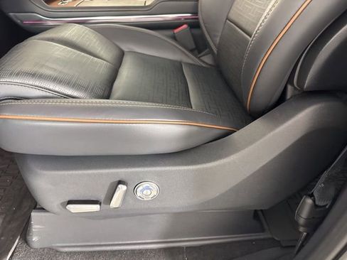 New 2025 Lincoln Navigator Black Label image 15