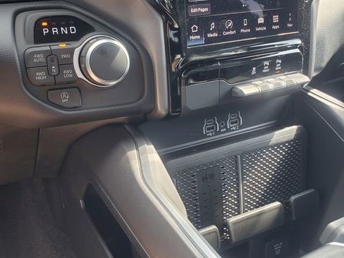 New 2026 RAM 1500 4x4 Crew Cab image 13