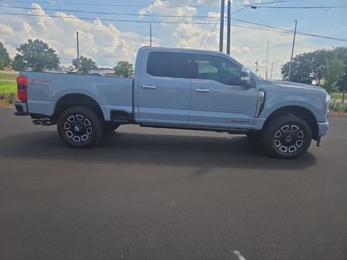 Used 2024 Ford F250 Platinum AWD/4WD image 18