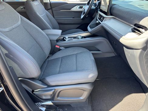 New 2026 Ford Explorer Active image 19