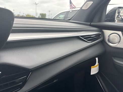 New 2026 Buick Enclave Avenir image 22