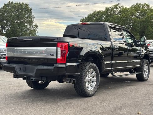 Used 2017 Ford F250 Platinum w/ Platinum Ultimate Package AWD/4WD image 5