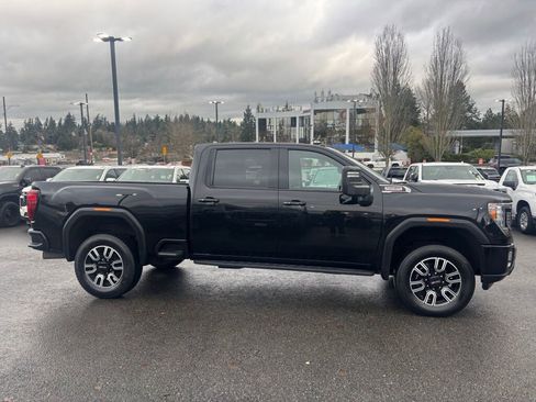 Used 2021 GMC Sierra 3500 AT4 w/ AT4 Premium Plus Package image 4