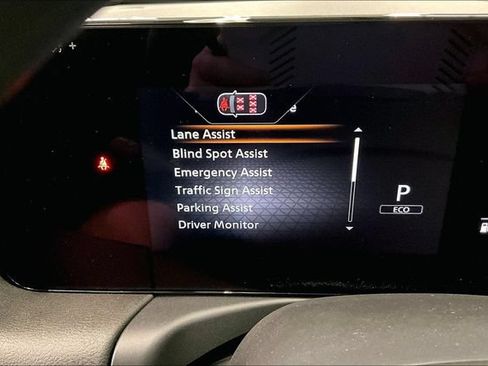 New 2027 Nissan Sentra S w/ Floor Mat Package FWD image 30