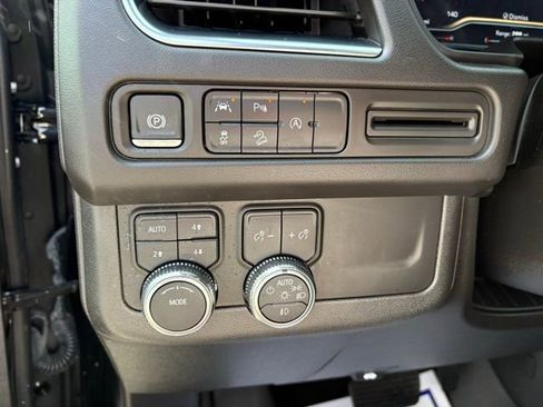 Used 2024 GMC Yukon AT4 w/ LPO, Floor Liner Package AWD/4WD image 24