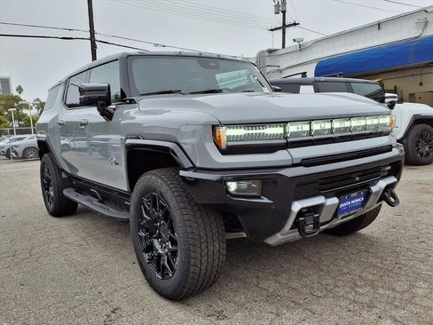 Used 2026 GMC Hummer EV SUV image 3