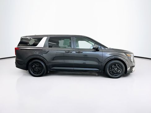 Used 2026 Kia Carnival FWD image 10