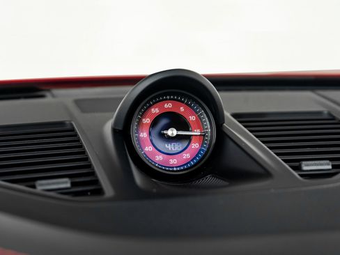 Used 2026 Porsche 911 Targa 4 GTS w/ Premium Package image 36