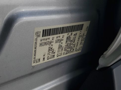 Used 2023 Nissan Rogue SV image 31