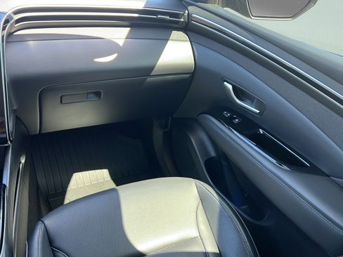 Certified 2023 Hyundai Tucson Limited AWD/4WD image 13
