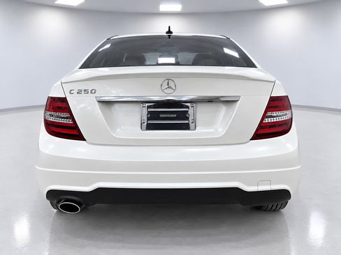 Used 2014 Mercedes-Benz C 250 Sedan image 8
