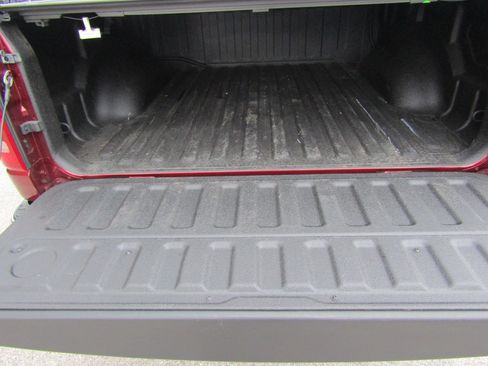 Used 2023 RAM 1500 Limited AWD/4WD image 16