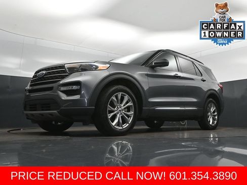 Used 2023 Ford Explorer XLT w/ Equipment Group 202A AWD/4WD image 38