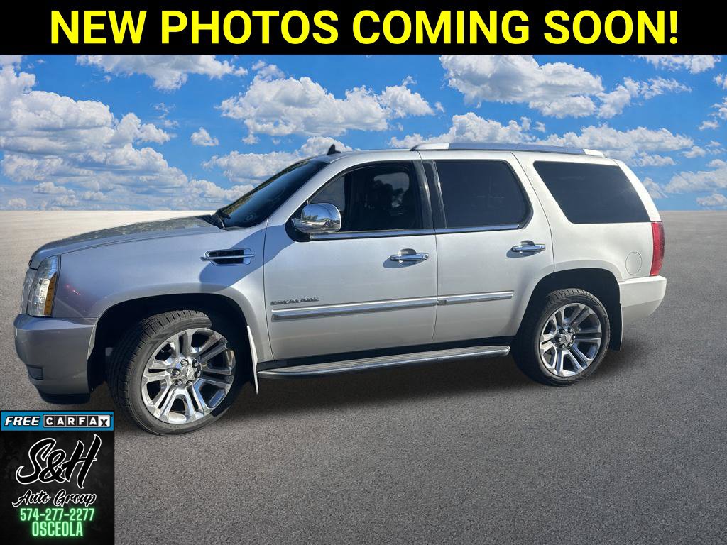 Used 2011 Cadillac Escalade AWD w/ Touring Package image 1