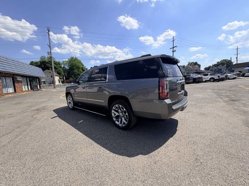 Used 2019 GMC Yukon XL Denali w/ Denali Ultimate Package AWD/4WD image 42