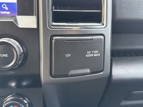 Used 2020 Ford F150 XLT w/ Equipment Group 302A Luxury AWD/4WD image 16