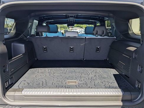 New 2024 GMC Hummer EV 2X w/ Extreme Off-Road Package image 13