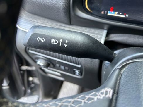 Used 2024 Jeep Wagoneer L Series II image 24