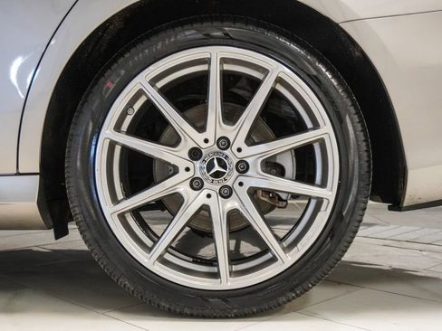 Used 2021 Mercedes-Benz E 350 Sedan w/ Premium Package image 35