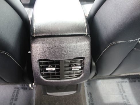 Used 2020 Ford Fusion Titanium image 32