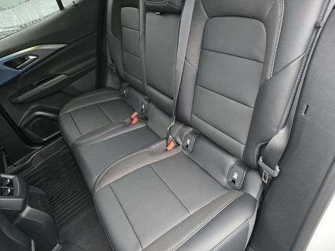 New 2026 Chevrolet Equinox EV LT image 16