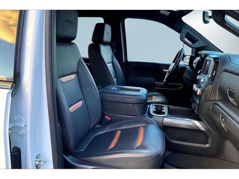 Used 2022 GMC Sierra 3500 AT4 image 29