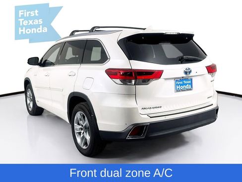 Used 2018 Toyota Highlander Limited image 6