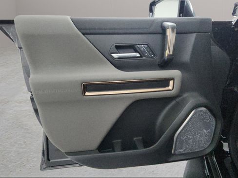 New 2024 GMC Hummer EV 3X w/ LPO, Illumination Package image 28