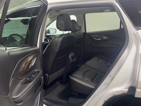 Used 2018 GMC Terrain Denali w/ Comfort Package FWD image 14