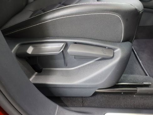 Used 2024 Volkswagen Atlas SE image 22