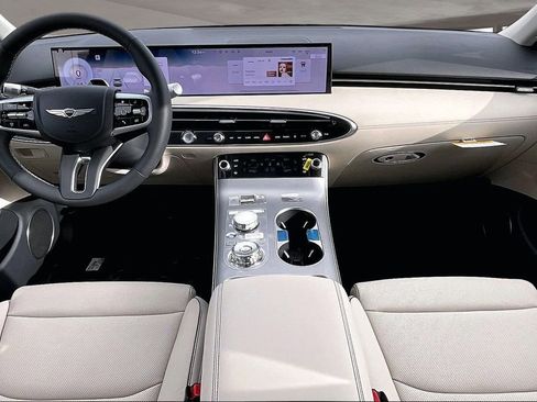 New 2026 Genesis GV70 2.5T Advanced image 5