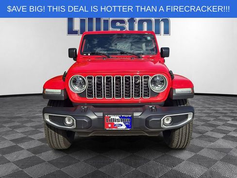 Used 2025 Jeep Wrangler Unlimited Sahara AWD/4WD image 2