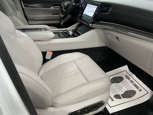 Used 2022 Jeep Wagoneer Series II image 65