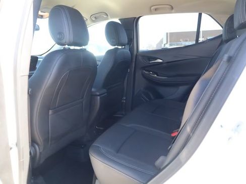 Used 2025 Buick Encore GX Preferred image 22
