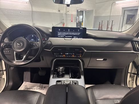 Used 2025 MAZDA CX-90 3.3 Turbo w/ Preferred Package AWD/4WD image 36