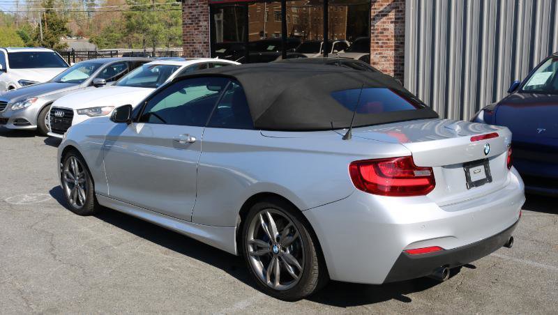 Used 2015 BMW M235i Convertible RWD image 6