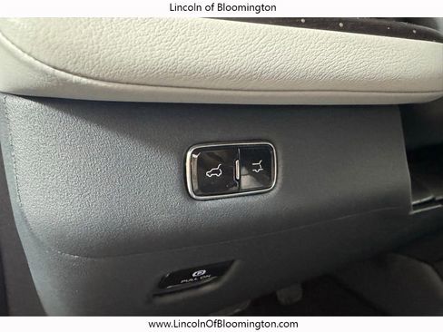 Certified 2025 Lincoln Navigator L Black Label AWD/4WD image 44