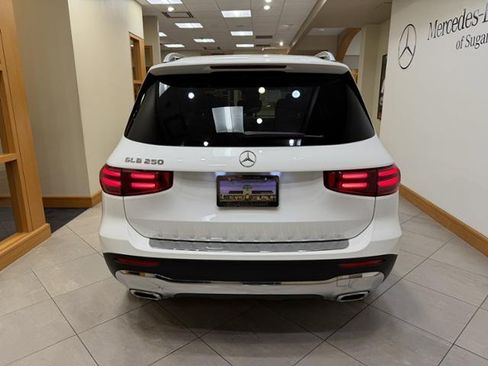 Used 2026 Mercedes-Benz GLB 250 w/ Sun & Sound Package image 4