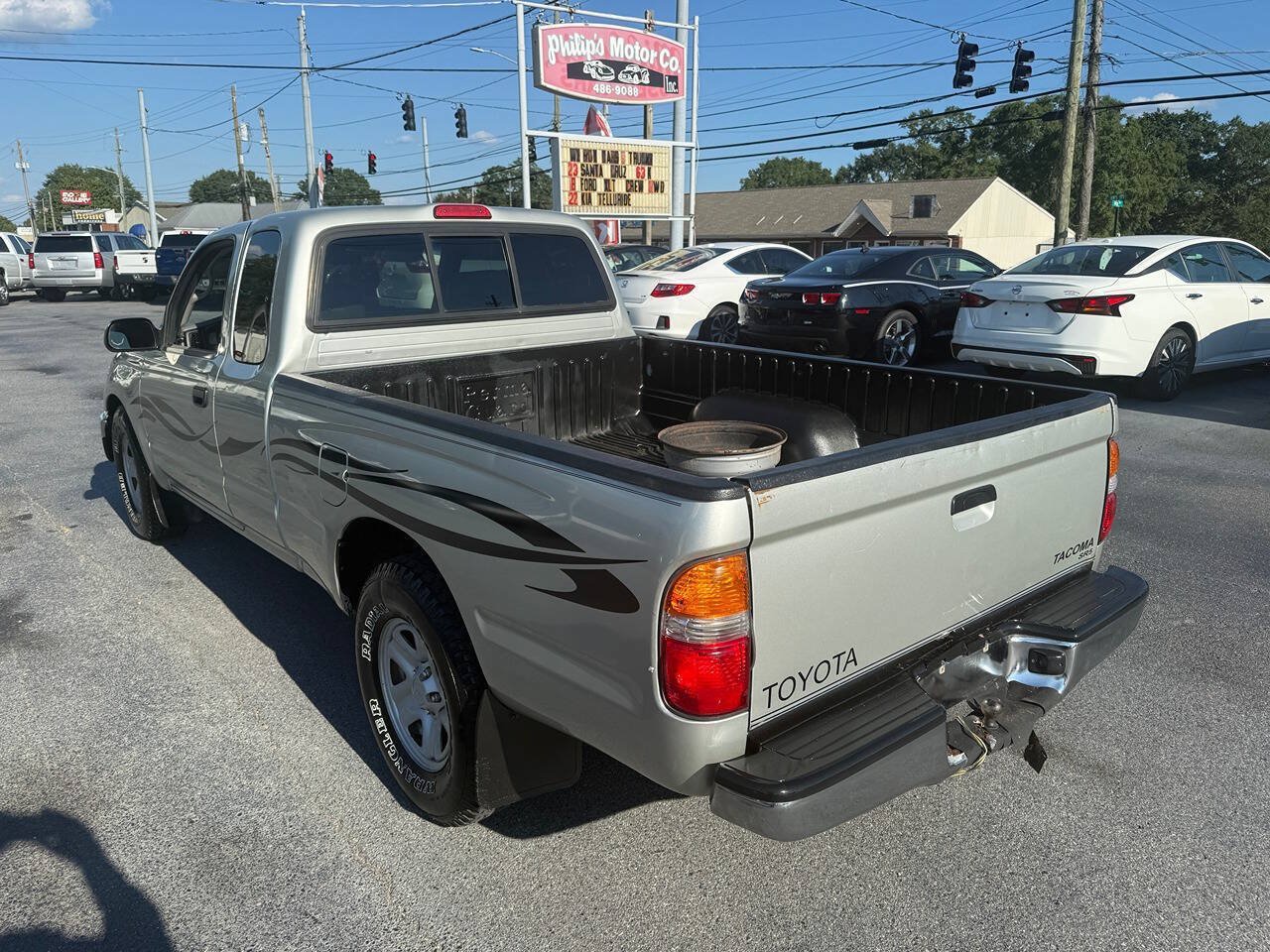 Used 2004 Toyota Tacoma 2WD Xtracab w/ SR5 Pkg image 5