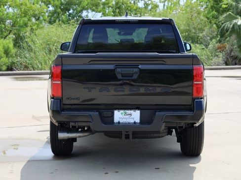 New 2025 Toyota Tacoma SR5 image 7