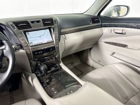 Used 2008 Lexus LS 460 image 27