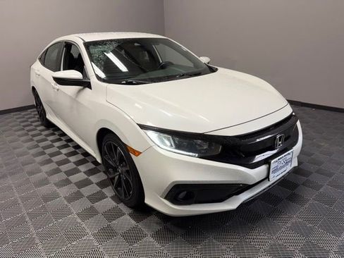 Used 2019 Honda Civic Sport image 2