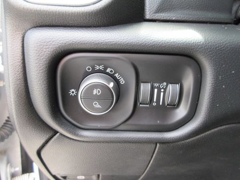 Used 2019 RAM 2500 Big Horn AWD/4WD image 26
