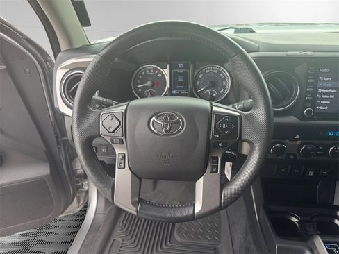 Used 2021 Toyota Tacoma SR5 image 12