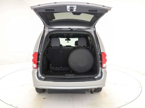 Used 2019 Dodge Grand Caravan GT image 11