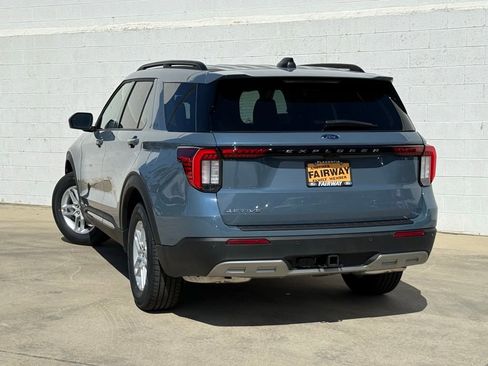 New 2026 Ford Explorer Active RWD image 4