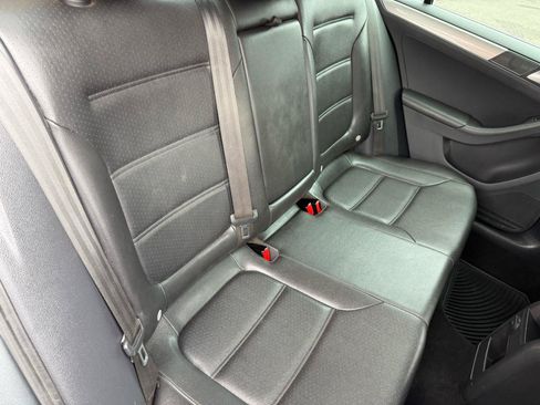 Used 2017 Volkswagen Jetta SE FWD image 8