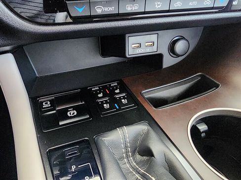 Used 2022 Lexus RX 350 Premium image 55