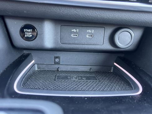 Certified 2026 Nissan Rogue SL AWD/4WD image 6