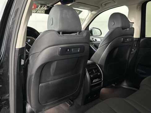 Used 2022 BMW X7 xDrive40i image 28
